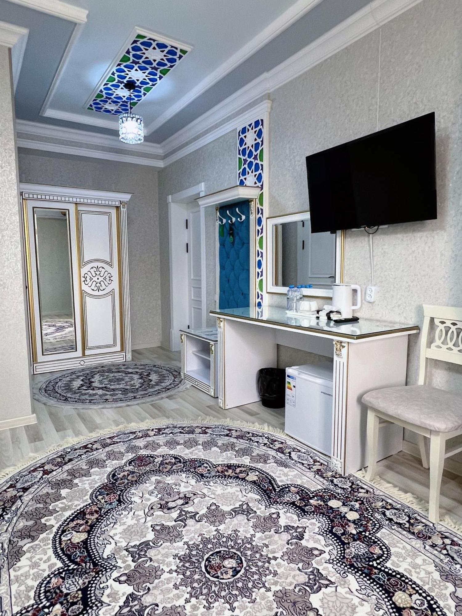 Diplomat Premium Hotell Samarkand Eksteriør bilde