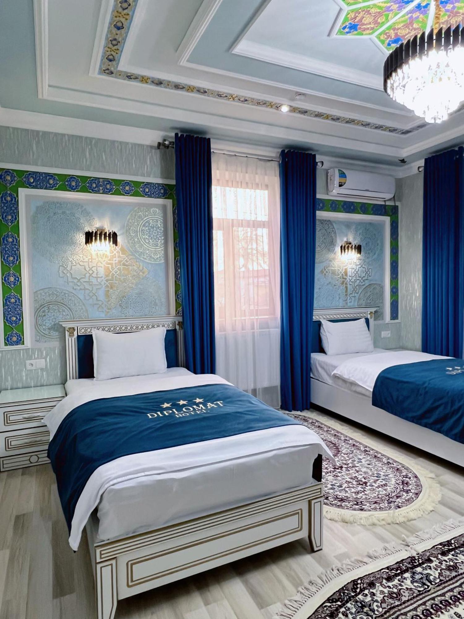 Diplomat Premium Hotell Samarkand Eksteriør bilde