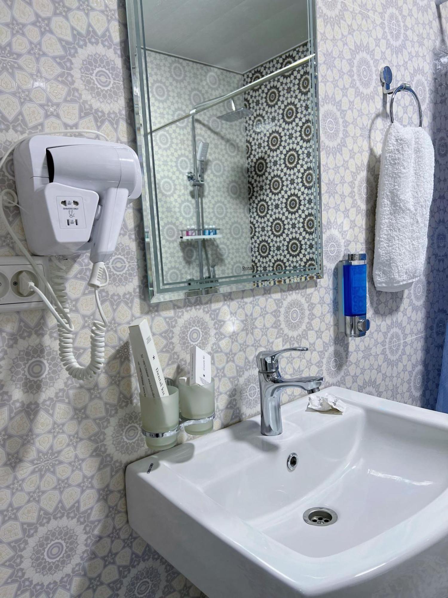 Diplomat Premium Hotell Samarkand Eksteriør bilde