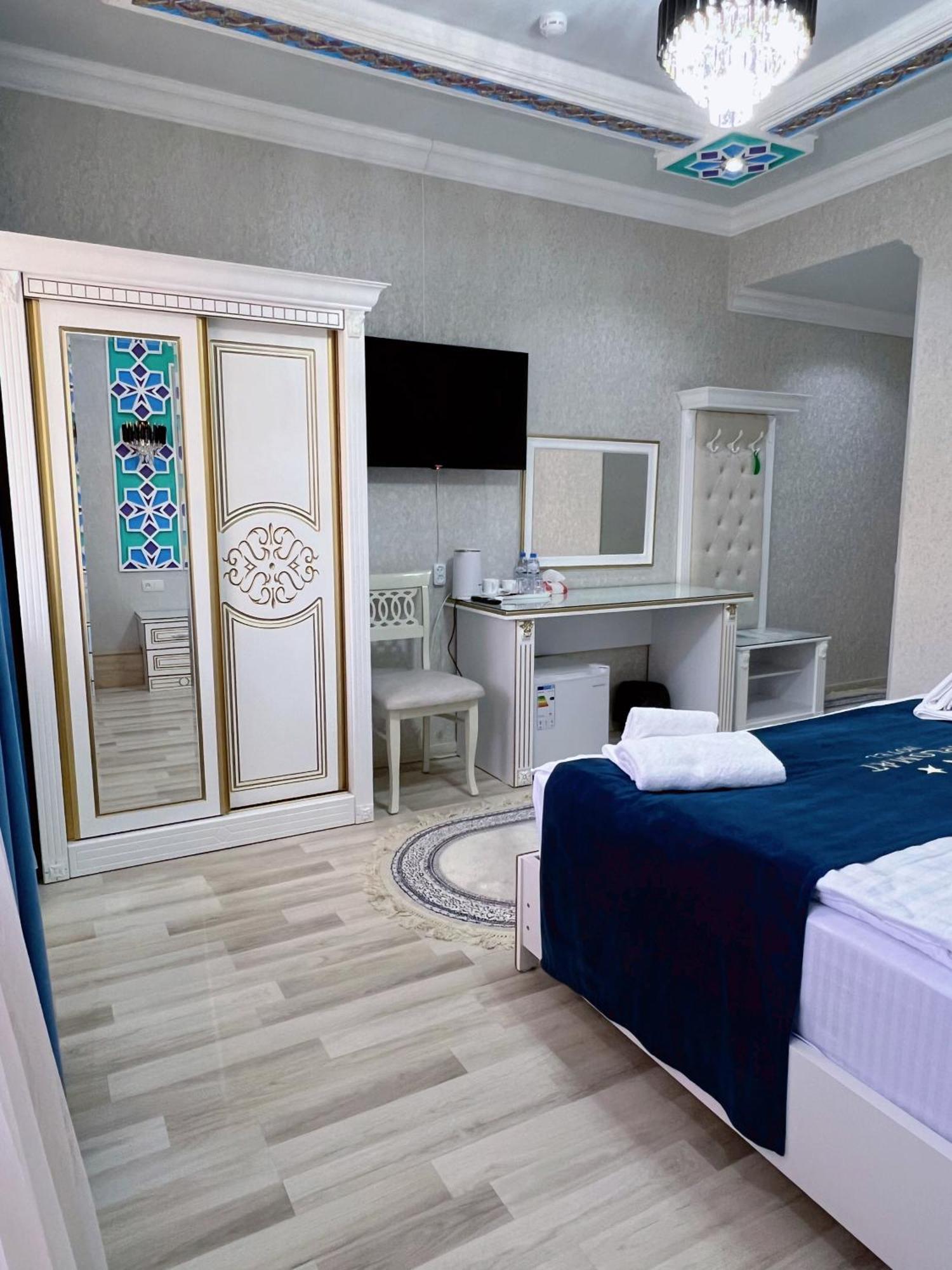 Diplomat Premium Hotell Samarkand Eksteriør bilde
