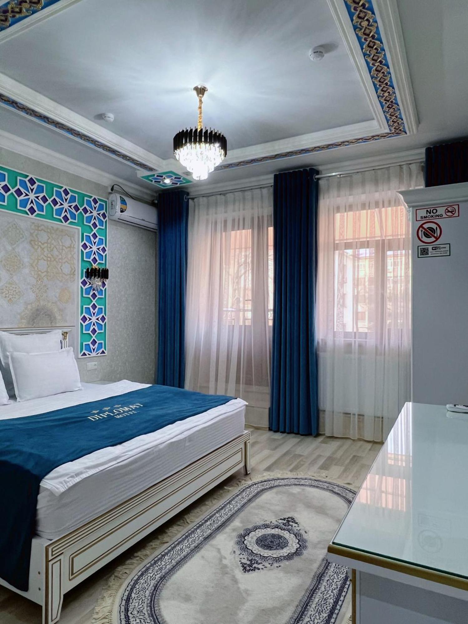 Diplomat Premium Hotell Samarkand Eksteriør bilde