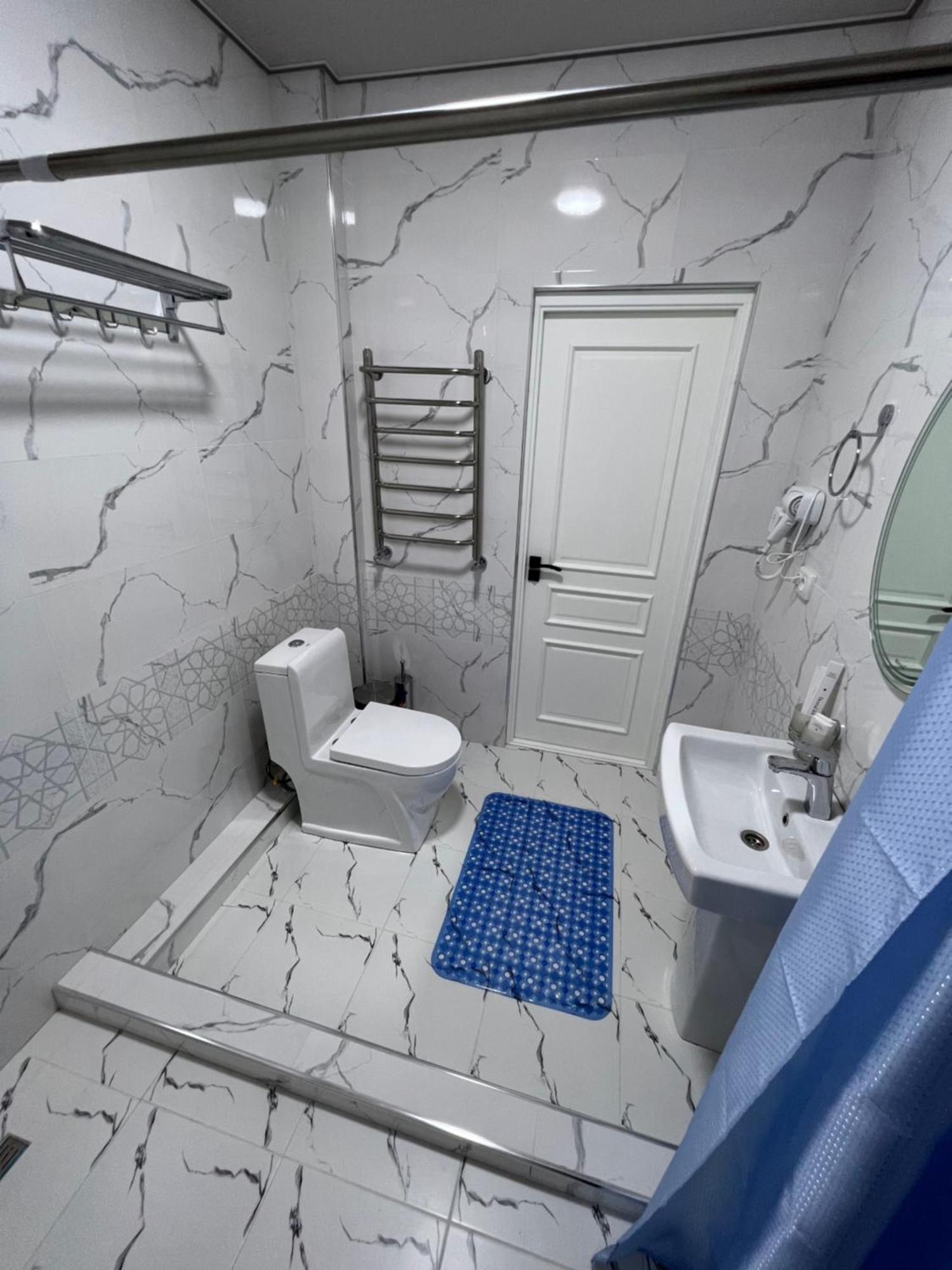 Diplomat Premium Hotell Samarkand Eksteriør bilde