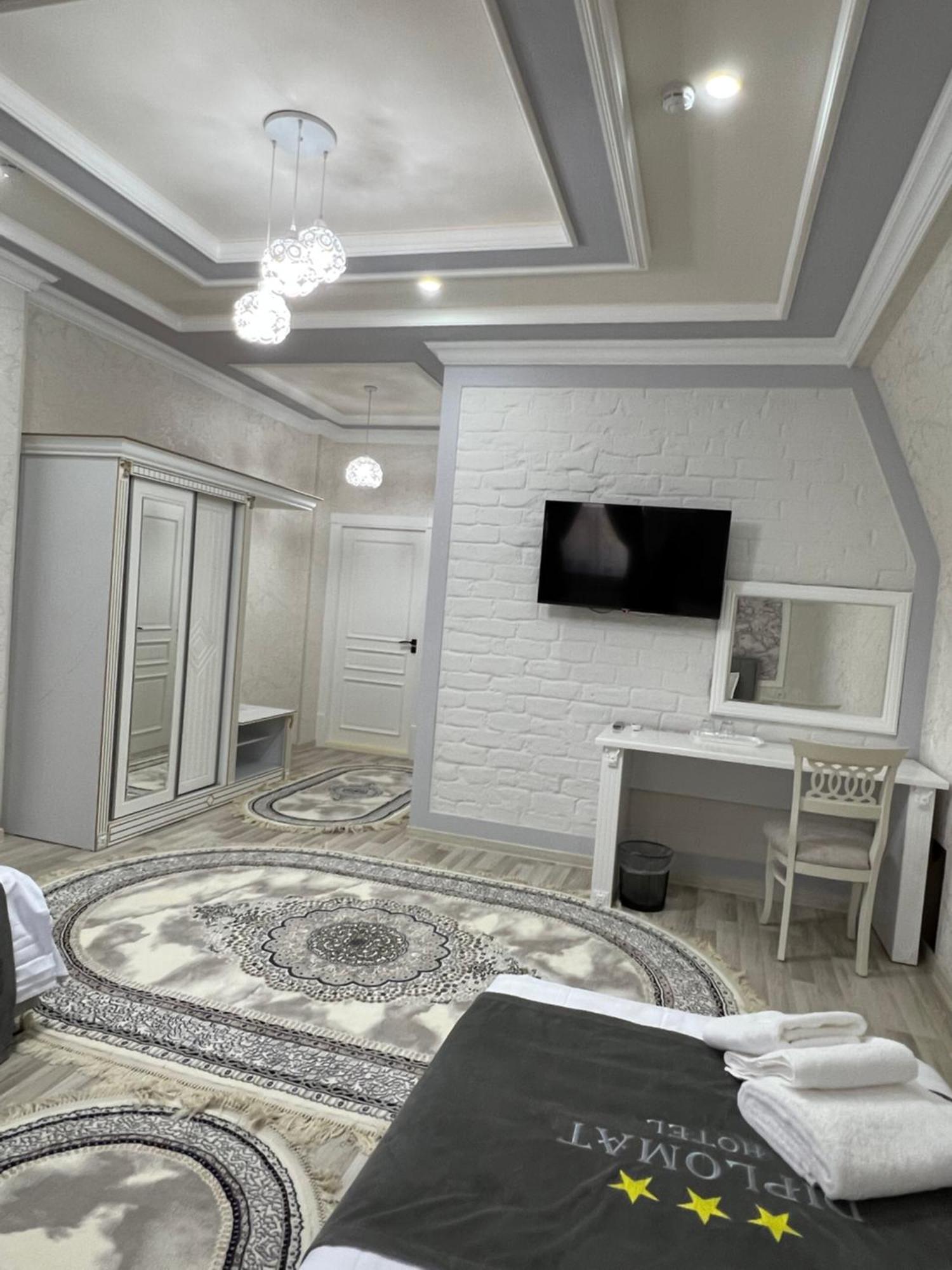 Diplomat Premium Hotell Samarkand Eksteriør bilde