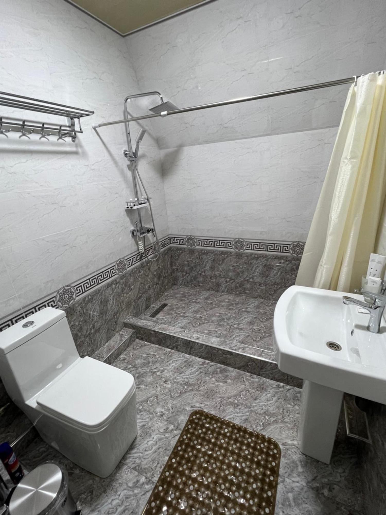 Diplomat Premium Hotell Samarkand Eksteriør bilde